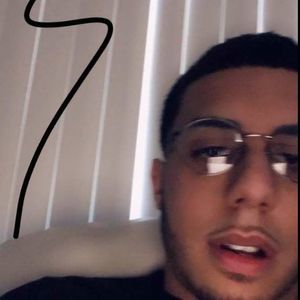 Meet your Posher, Emmanuel